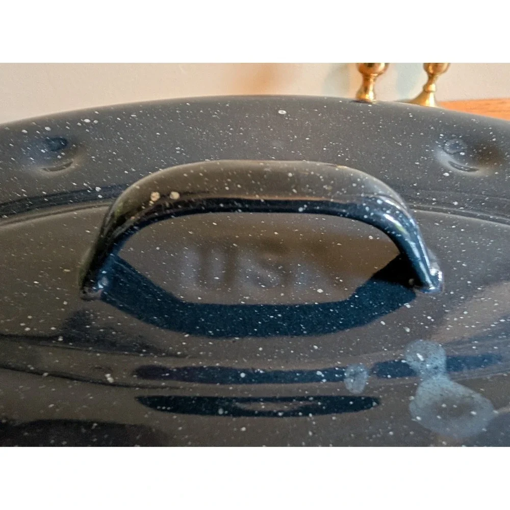 Vintage USA Blue Speckled Enamelware Oval Roasting Pan with Lid Granite Ware